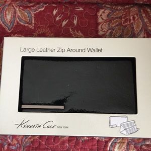 Ladies Kenneth Cole leather zip around Wallet.